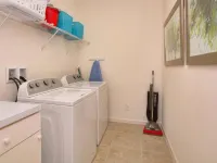 4 Bedroom Budget Home with Private Pool - parking