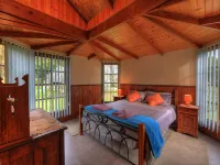 Stanley Lakeside Spa Cabins Hotels in Stanley