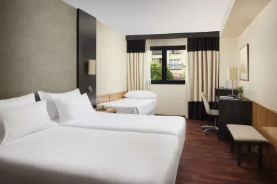 NH Ciudad de Valencia Hotels near Benimar recinte privat