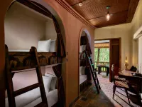 Yen Tu Village Hotel di tx. Đông Triều