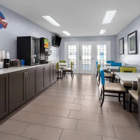 Baymont by Wyndham Brunswick GA