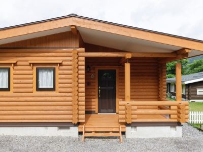 Natural HotSpring with Log House