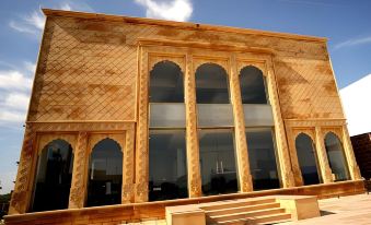 1st Luxury - Housity