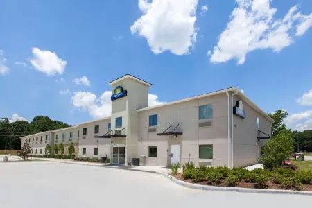 Days Inn by Wyndham Baton Rouge Airport Отели в г. Браунфилдс