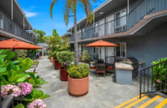 โรงแรมชัวร์สเตย์ บายเบสท์เวสเทิร์น ซานตาโมนิกา โรงแรมใกล้เดอะ เกตตี เซนเตอร์