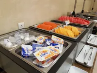 Holiday Inn Express SALTILLO ZONA AEROPUERTO by IHG - breakfast