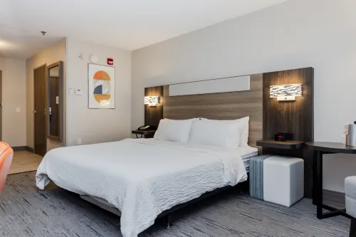 Holiday Inn Express & Suites Marysville
