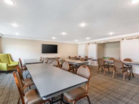 Best Western Plus University Park Inn Suites Hotels in Ames