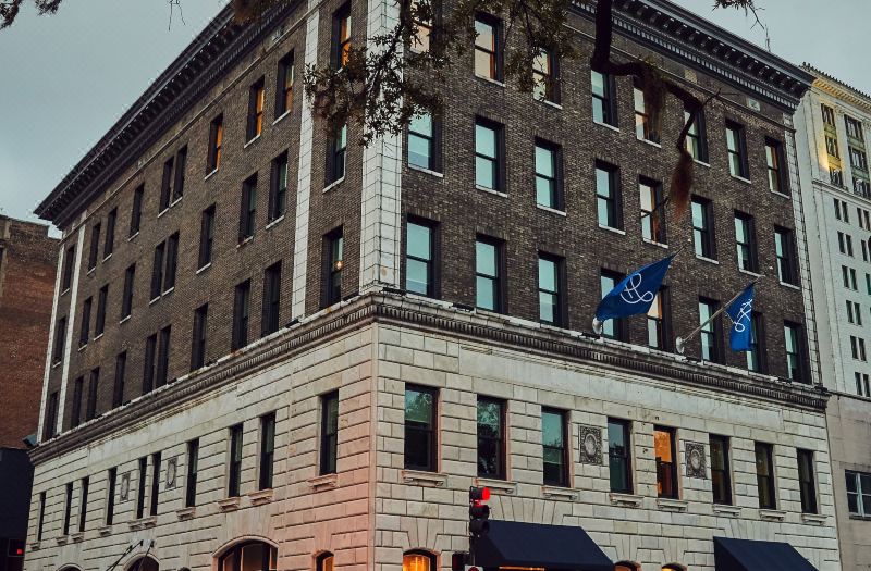 The Drayton Hotel Savannah, Curio Collection by Hilton