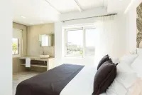 Cyano Hotel