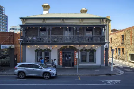 Tequila Sunrise Hostel Adelaide