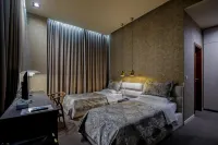 La Bohème Hotel