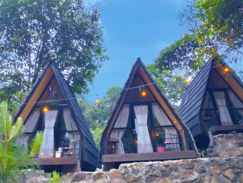 Villa Dan Cafe Air Luwihajahill Hotels in Megamendung