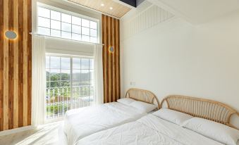 Gyeongju Sky Lake Pool Villa