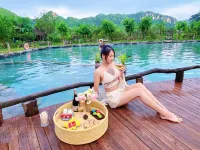 Natalie's Villa & Resort Moc Chau - Pools