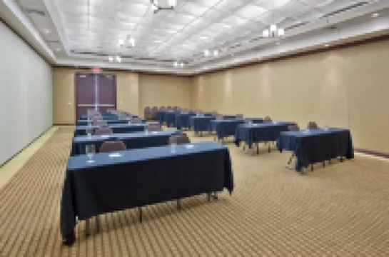 Holiday Inn MACON NORTH by IHG