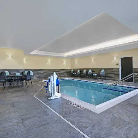 Fairfield Inn & Suites Milwaukee Brookfield