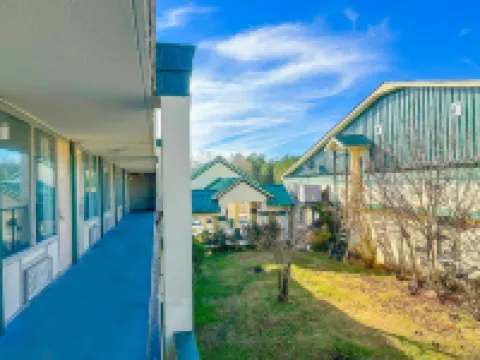 Super Inn & Suites by OYO Milledgeville Hotels in Baldwin County
