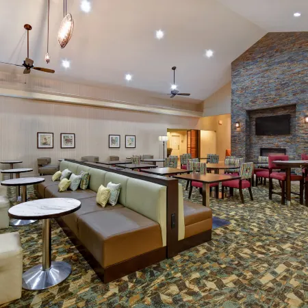 Homewood Suites by Hilton Houston IAH Airport Beltway 8 Отели рядом с достопримечательностью «Торговый центр Greenspoint»