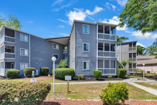 Calabash Style Condo w/King Bed & Pool