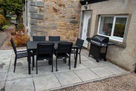 Beautiful 200 year old Cottage near St Andrews