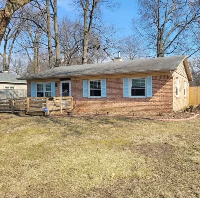 Charming Ranch in Quiet Neighborhood Hotels in Springfield Township