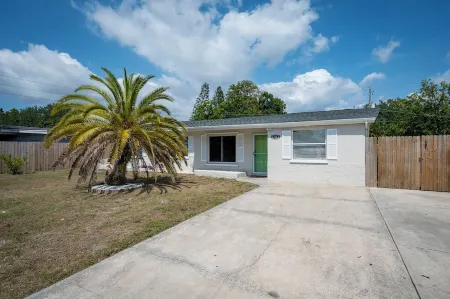 Gorgeous 4-bedroom Pool House in Bradenton with WiFi and AC Отели рядом с достопримечательностью «Биг Фиш»