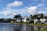 Naples, FL.  Lely Resort Gorgeous 2 bed, plus den sleeps 6. Free Golf till 10/15