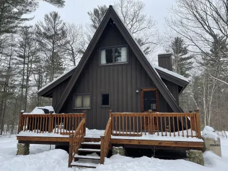 Adirondack A-Frame - Ski/Cozy/Mountain Retreat