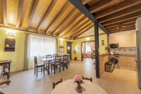 House (full rental) Entre Hoces for 10-12 people