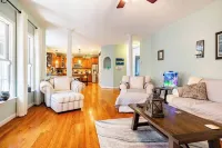 Beautiful and Spacious home w/Outdoor Kitchen