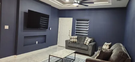 Comic Blue Apartment Close To Shops Отели в г. Сан - Хуан