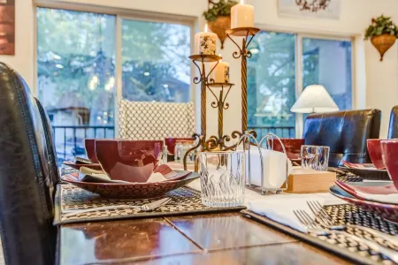 Serenity in the Pines - Luxury Cabin in Munds Park