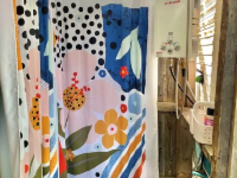 Vintage Glamper Oasis in Downtown Dover, walk to downtown and Henry Law Park ドーバーのホテル