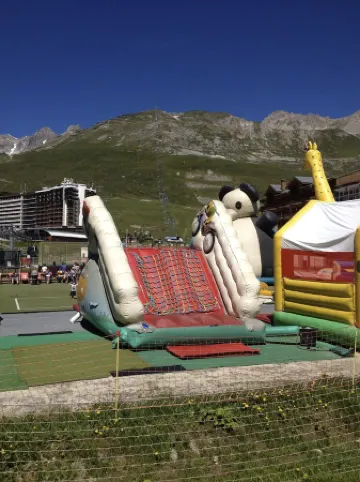 T2 apartment comfortable and bright with beautiful views of the slopes