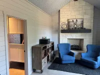 Private Beautiful Casita  just 3 mls from Wimberley Square. 88 acres of property