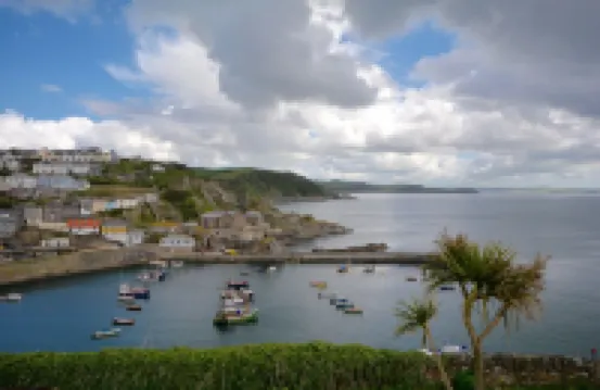 1st Floor Apartment With Outstanding Sea Views With Access To Look-Out Platform