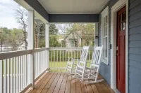 NEW! UPTOWN Cottages - 2bed/1bath-new furnishings!