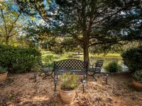 Historic Farmhouse Guest Quarters
