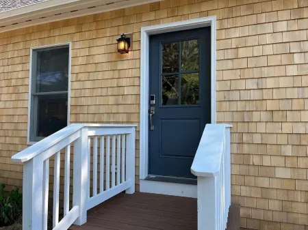 Brand New Four Bedroom Home Near Beach and Town