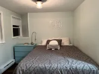 Remodeled Cottage retreat on the Lake, close to Boston but nestled in the woods Hotels near The Mill Works