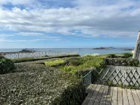 Appartement vue sur mer Accès Direct à la Plage de St Enogat