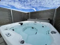 ❤NEW LISTING DISCOUNT❤HOT TUB❤Pergola❤Firepit❤Fully Fenced❤