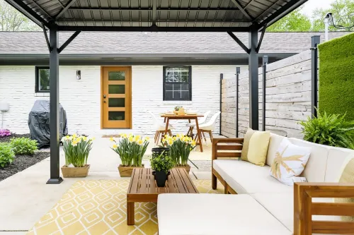 Mid Century Modern townhome in Historical Downtown Noblesville