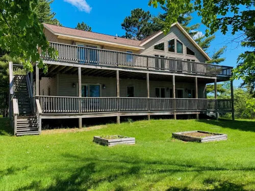 Lower unit with 400 ft of frontage and close to town