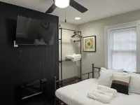 OTR!-5 Bedrooms-4 Baths-3 Parking Spots-2 Kitchens-Best House for Reunion/Groups