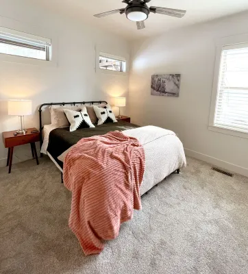 Walk to Beach/Town - Bright, New Modern Getaway