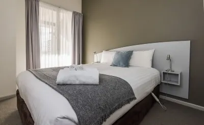 Torbay Seaview – Enjoy Oceanview’s from the spa bath