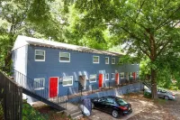 Quaint Gem Apt~Close to Downtown~Queen Bed