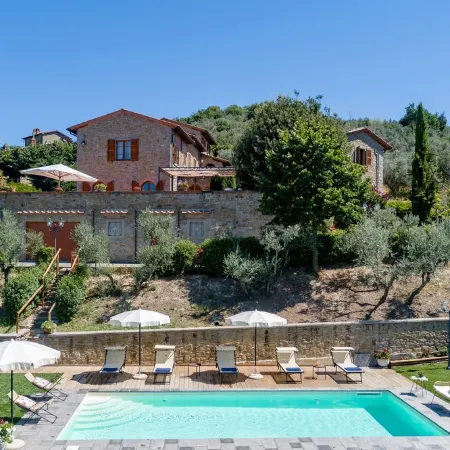 Corte della Luna, elegant villa with swimming pool surrounded by a suggestive olive grove